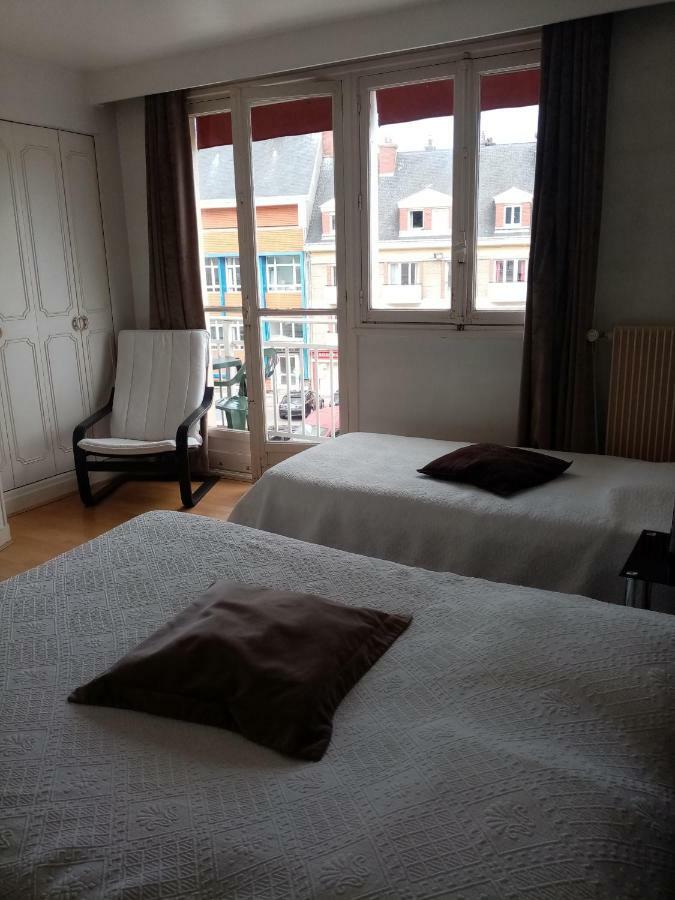 Hotel De La Poste Saint-Valery-en-Caux Bagian luar foto